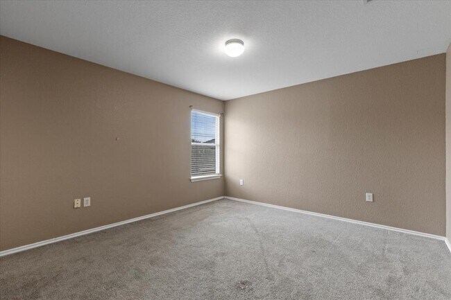 Building Photo - 5621 Abby Ann Ln