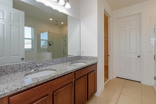 Building Photo - 4956 Blanche Ct