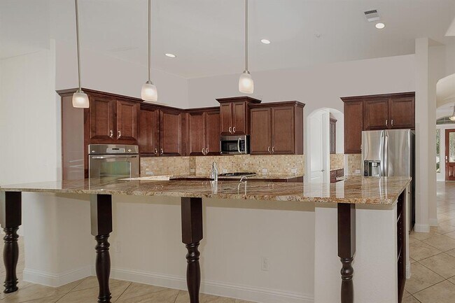 Building Photo - 46 Caprice Bend Pl