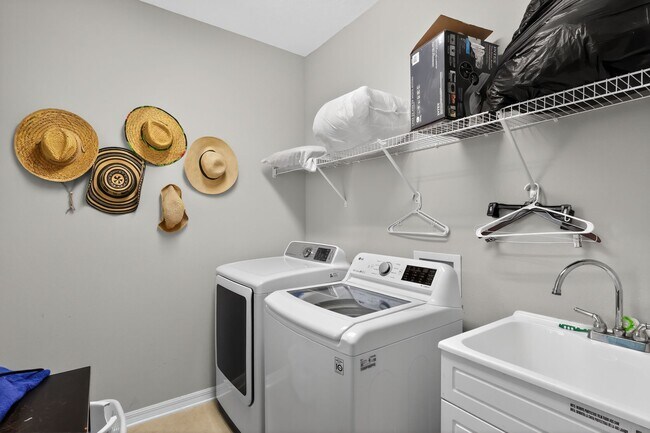 Building Photo - 17523 Promenade Dr