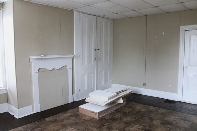 Building Photo - 975 Church St