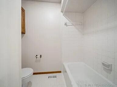Building Photo - 6019 E 79th St