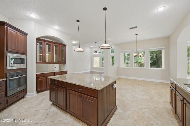 Building Photo - 2600 Wrightson Dr