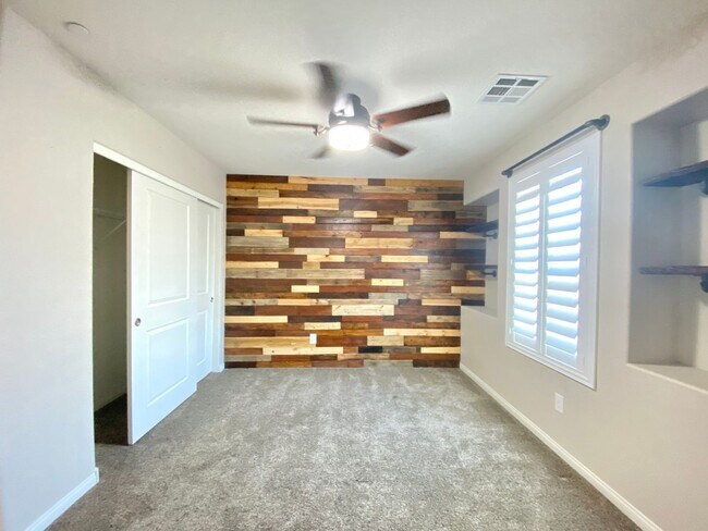 Building Photo - 3621 Vino Biano Ave