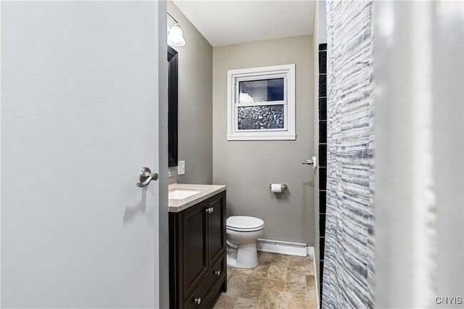 Building Photo - 4 1st St