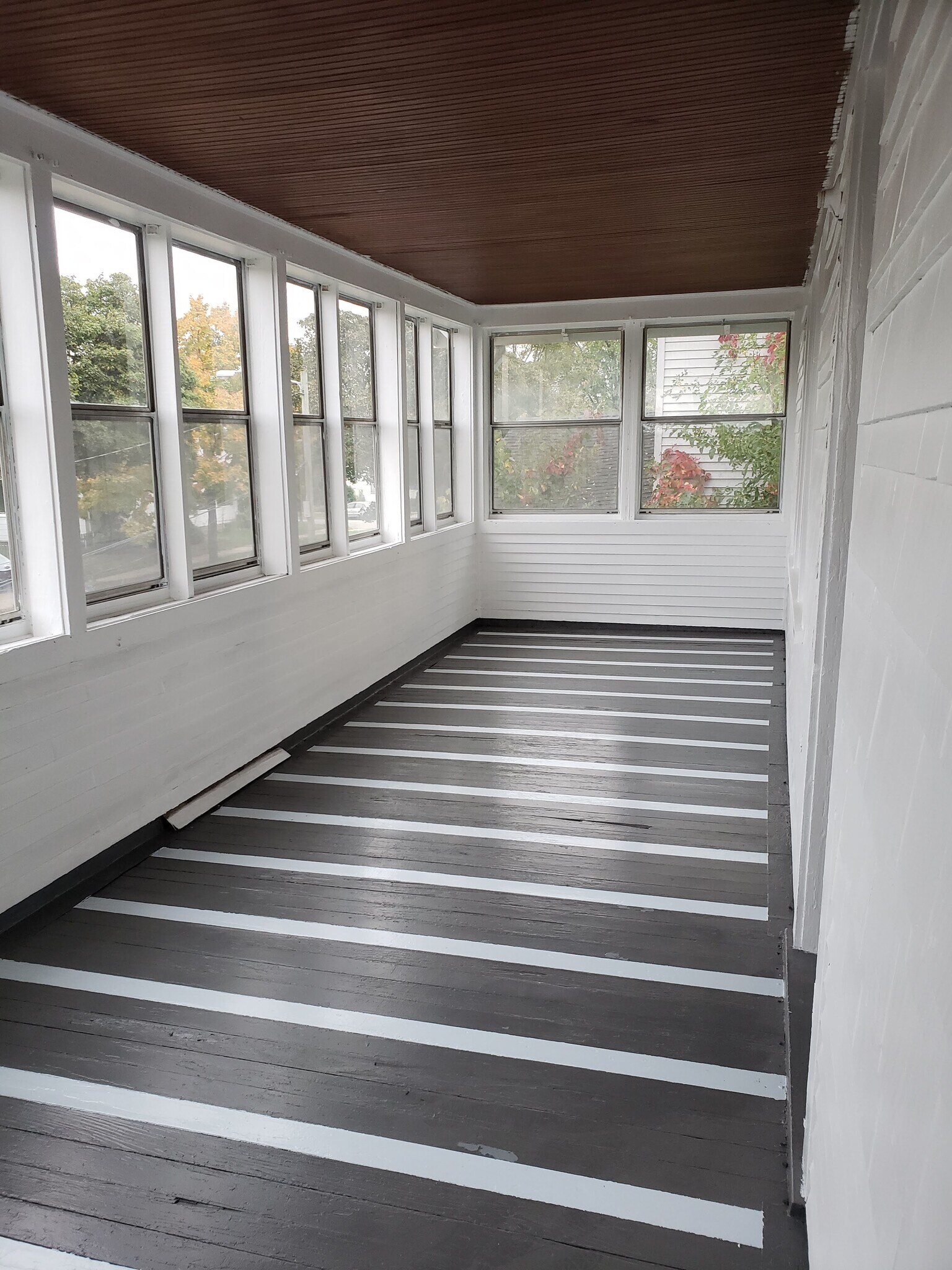 enclosed porch - 1019 Widdicomb Ave NW