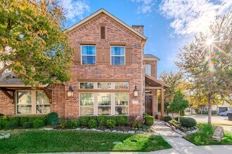 Building Photo - 1117 Ferndale Dr