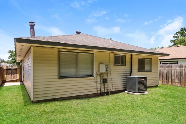 Building Photo - 5312 Lynngate Dr