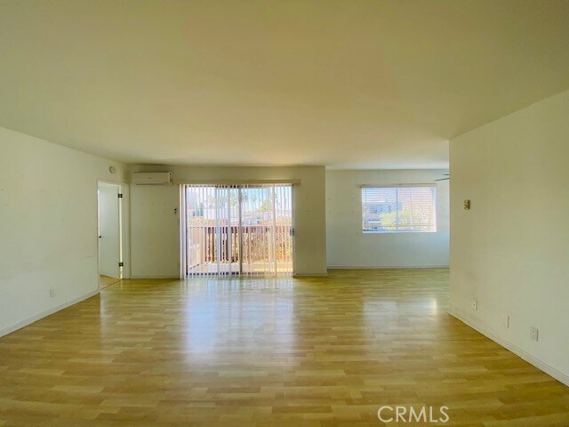 Building Photo - 811 6th St