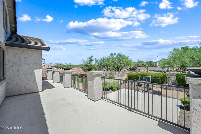 Building Photo - 2426 W Horsetail Trail