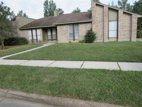 Building Photo - 2427 Autumn Springs Ln