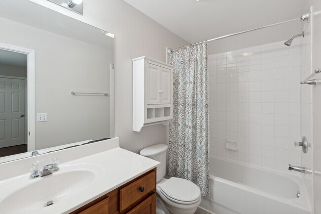 Master Bath - 708 Vernon Ave