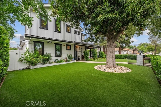Building Photo - 2601 W Chandler Blvd