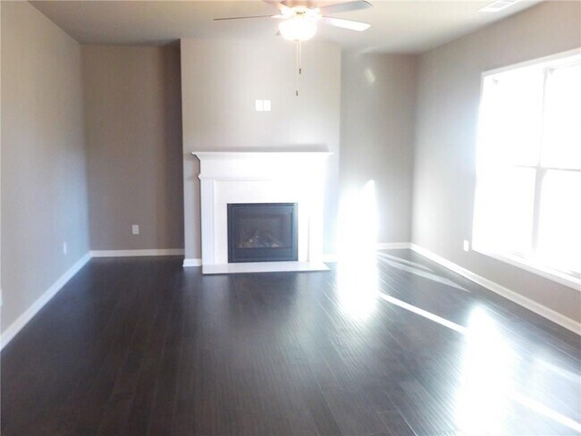 Building Photo - 2485 Matlin Way