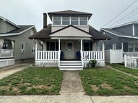 Building Photo - 117 18th Ave