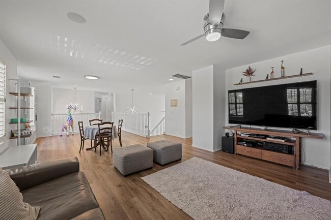 Building Photo - 12329 Pleasant Hill Ct