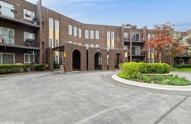 Building Photo - 1525 Sander Ct