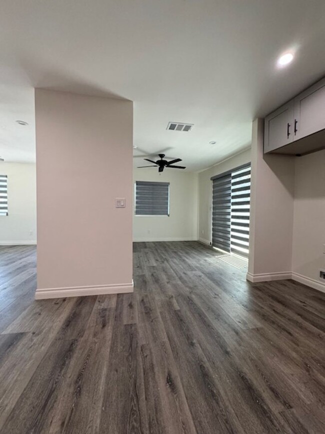 Building Photo - Luxurious Rental Opportunity in Norwalk, CA!