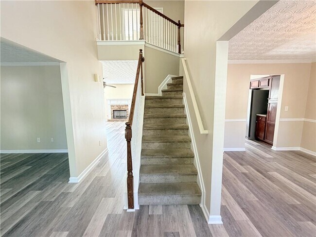 Building Photo - 1210 Skylar Ridge Cir