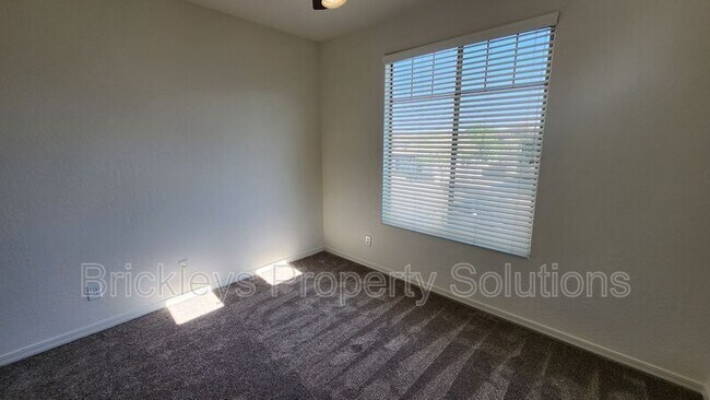Building Photo - 4446 E Blue Sage Rd