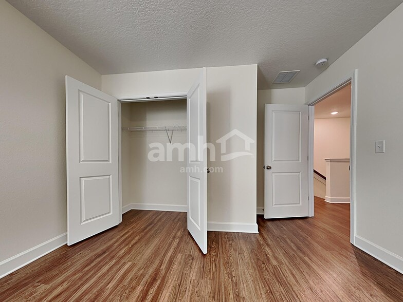 Building Photo - 105 Moultrie Crossing Ln