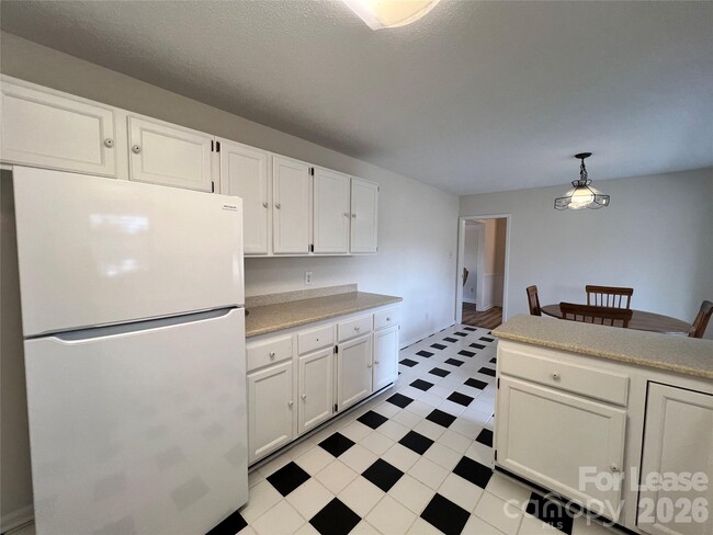 Building Photo - 149 Lytton Farm Rd