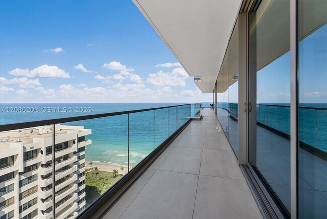 Building Photo - 10203 Collins Ave