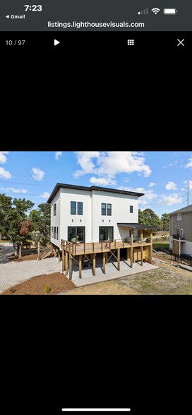 Building Photo - 9202 River Rd