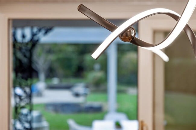 Building Photo - 243 Selby Ln