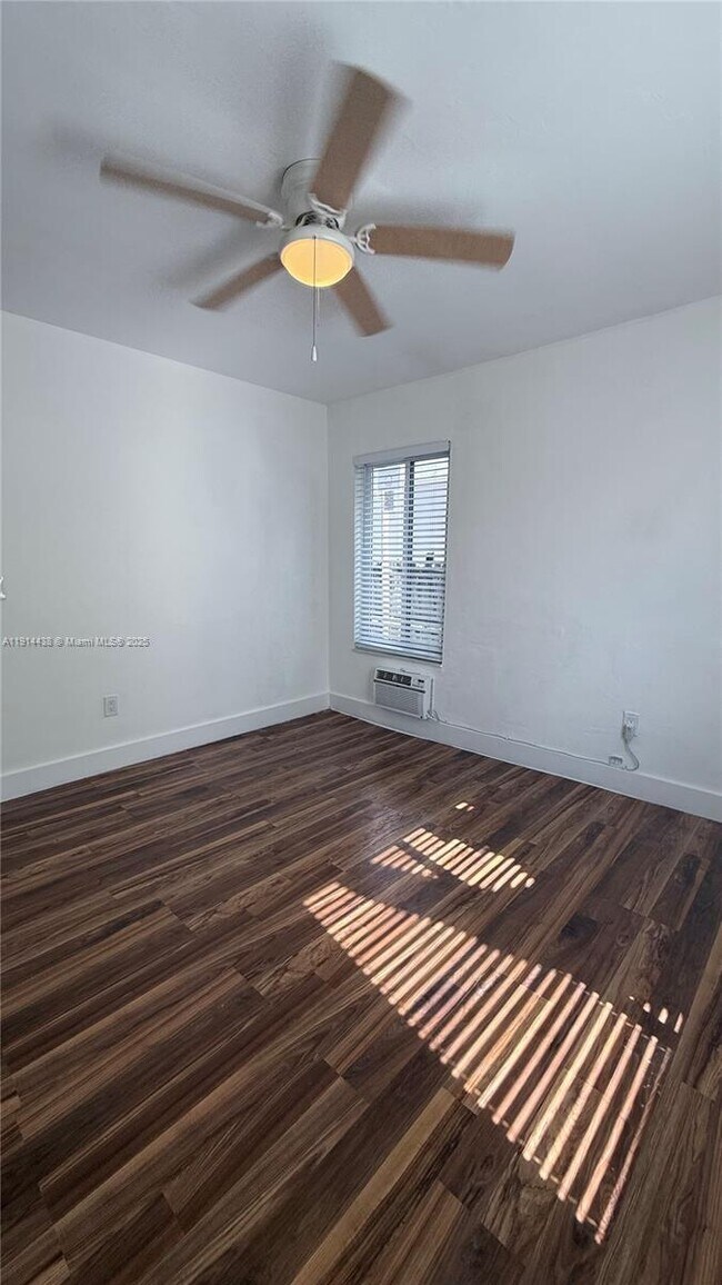 Building Photo - 630 79th St