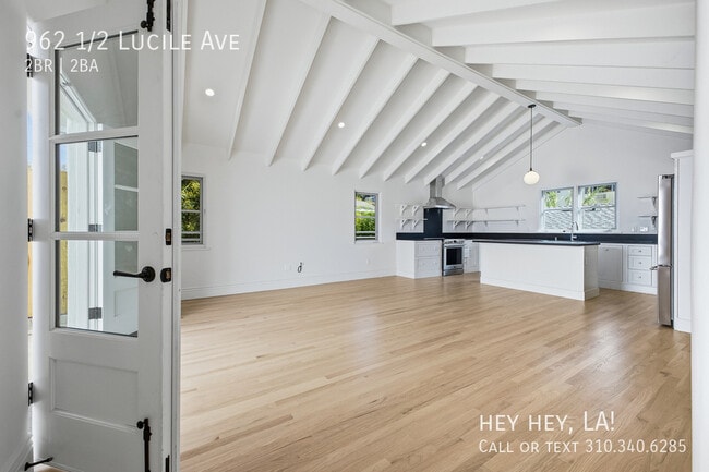 Building Photo - 962 1/2 Lucile Ave-