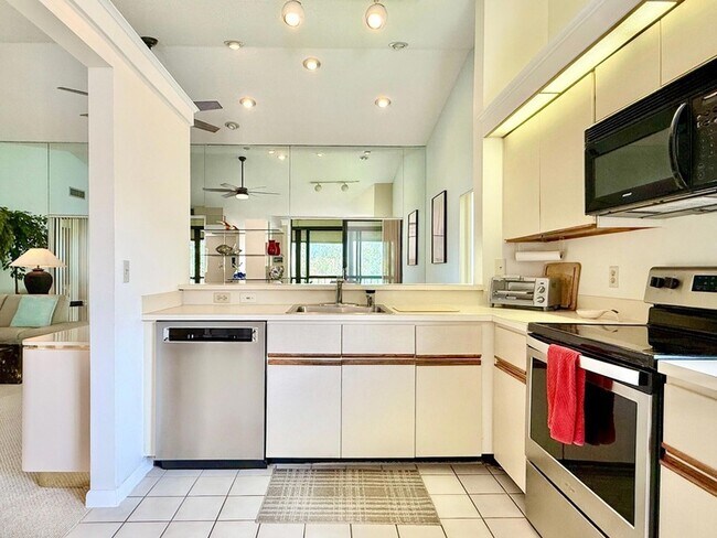 Building Photo - 10678 Ocean Palm Way