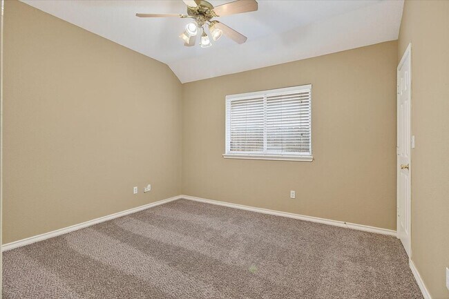 Building Photo - 5933 Brightwood Dr