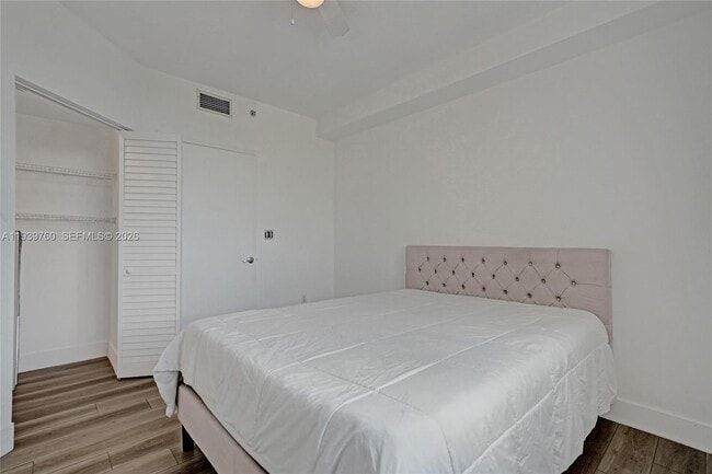 Building Photo - 2775 NE 187th St