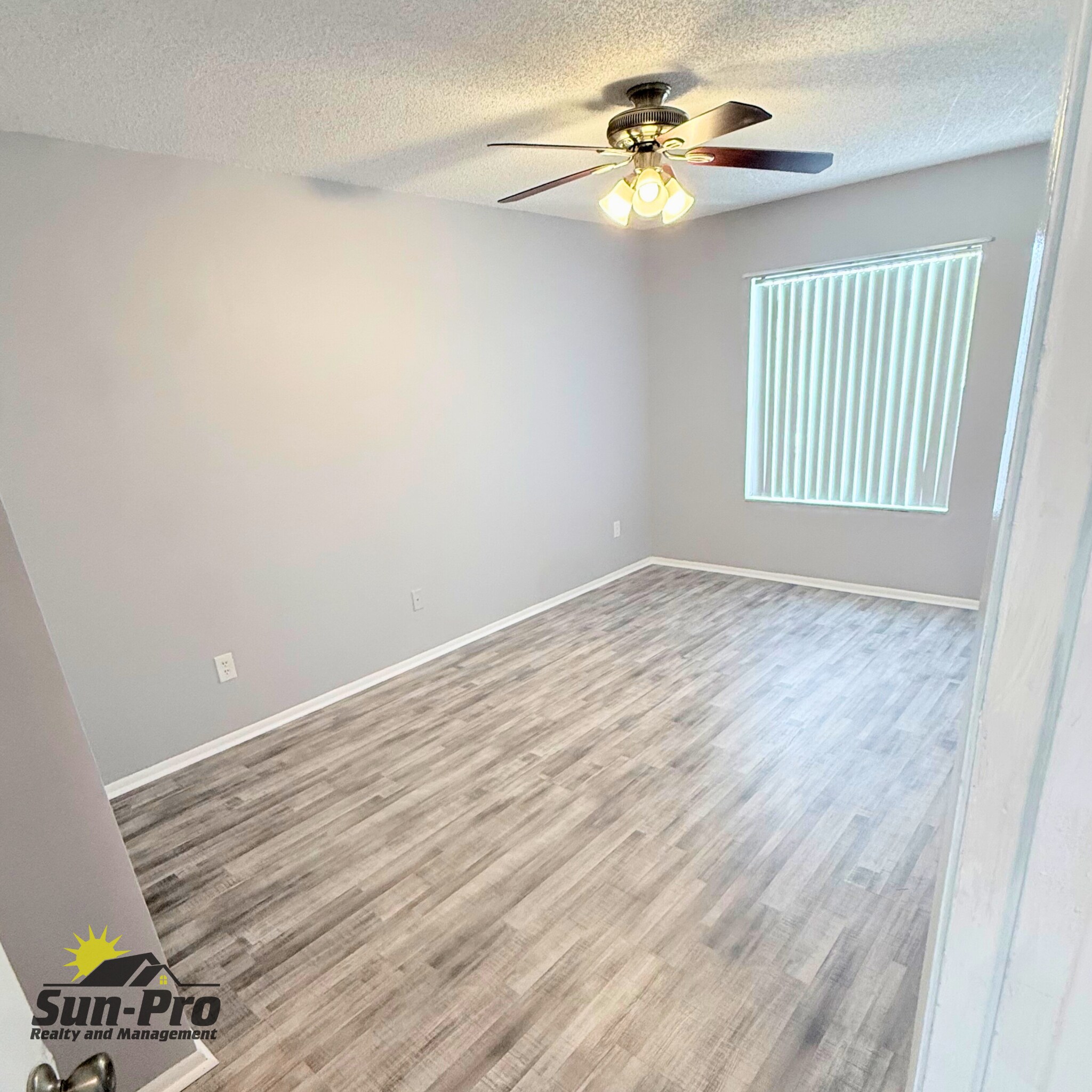 Building Photo - 417 Banana Cay Dr