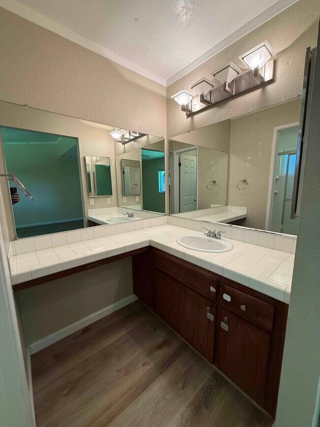 Building Photo - Great 3 Bedroom 2 Bath Home in Rancho Cordova