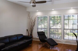 Building Photo - 5100 Verde Valley Ln