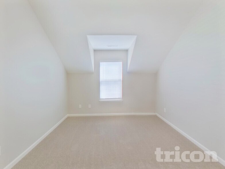 Building Photo - 1506 Kindred Cir NW