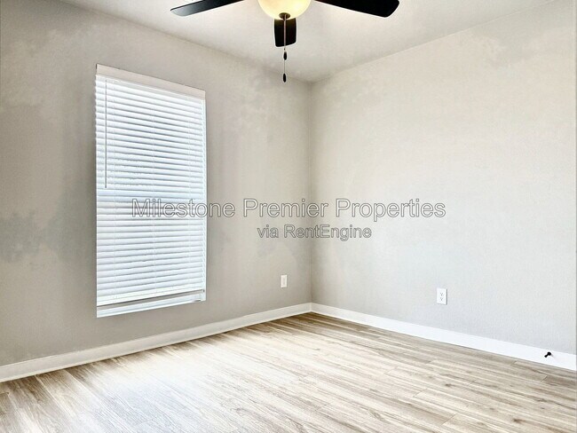 Building Photo - 2384 Miller St