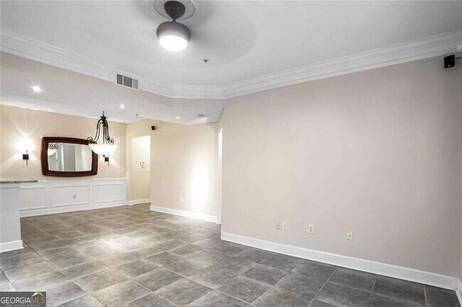 Building Photo - 955 Juniper St NE
