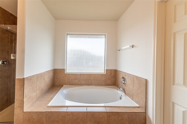 Building Photo - 21603 Crest Peak Way