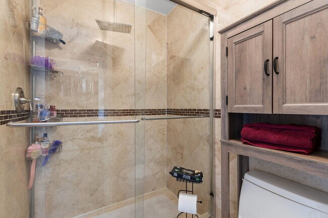 Building Photo - 9119 Limetree Ln