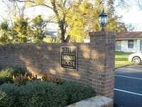 Building Photo - Single level Condo in Green Hills - $500 off