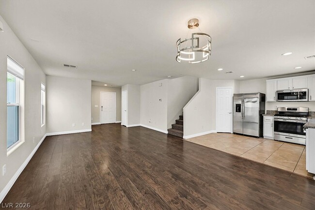 Building Photo - 8755 W Firecracker Ct