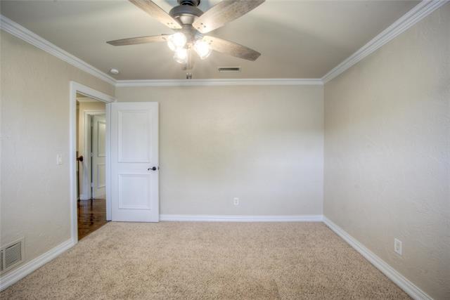 Building Photo - 3112 Kingston Dr