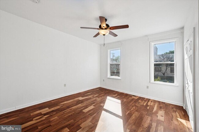 Building Photo - 1231 S 26th St