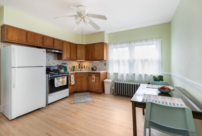 Kitchen - 1314 East Ave