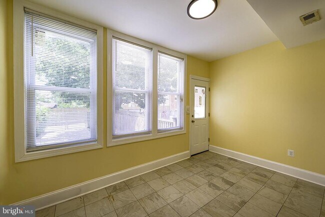 Building Photo - 5518 13th St NW