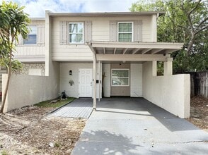 Building Photo - 5118 Tennis Ct Cir