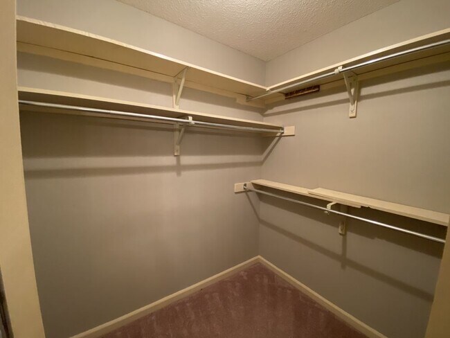 Building Photo - 3 BEDROOM 2 BATHROOM MEMPHIS RENTAL HOME